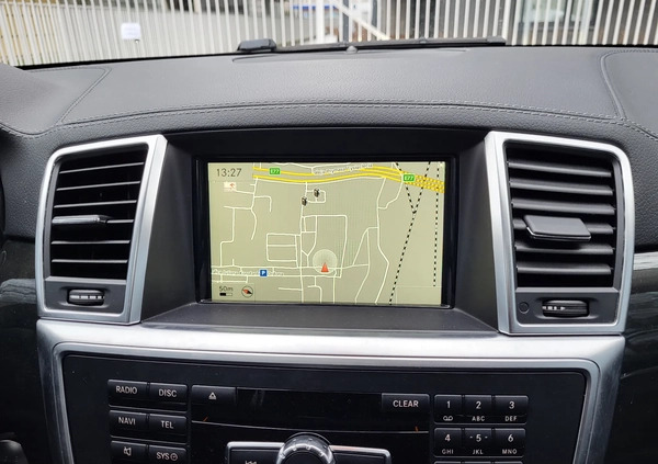 Mercedes-Benz GL cena 169900 przebieg: 24817, rok produkcji 2016 z Warszawa małe 704